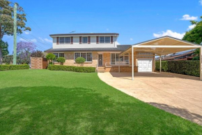 Sunny 5BR House with Private Pool in Carlingford Carlingford